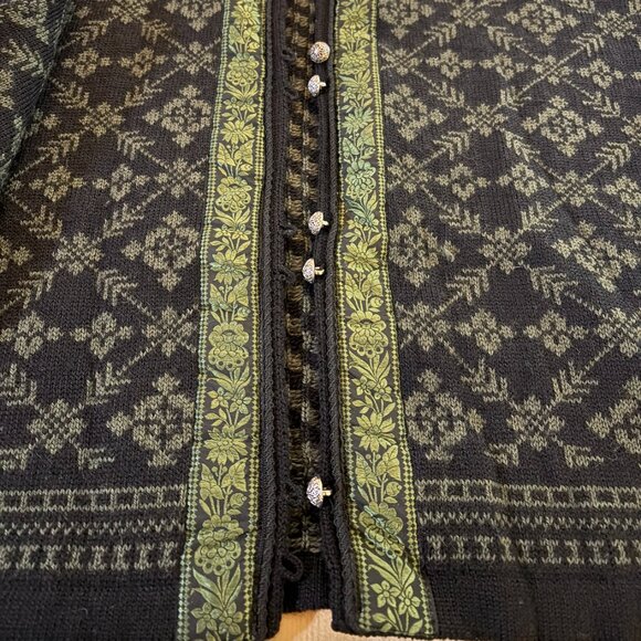 Dale of Norway Norwegian L Wool Cardigan Sweater Green/Black Shorter Length - Picture 4 of 11